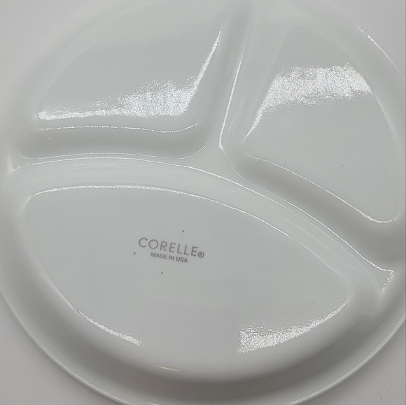 Corelle 8.5" Divided Plates Four Plates - Picture 4 of 4